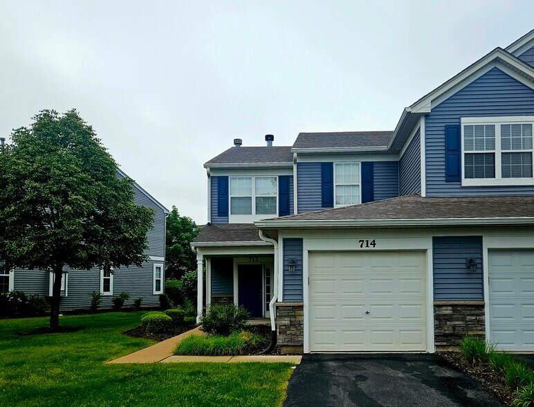 Building Photo - 714 Woodewind Dr
