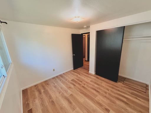 Building Photo - Charming 4BR Home with Huge Yard - W/D and Garage