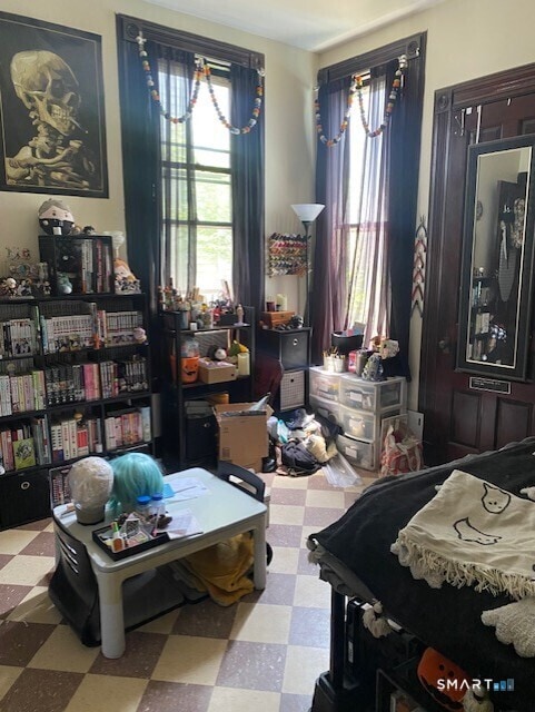 Building Photo - 183 Lawrence St