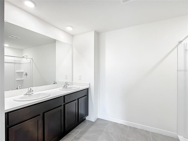 Building Photo - 8645 SW 45th Ct