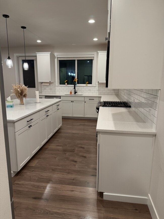 Building Photo - 14717 73rd St E