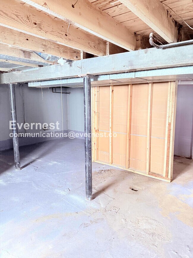 Building Photo - 19704 Greeley