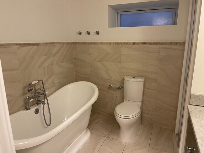 Bathroom 2 - 505 O St NW