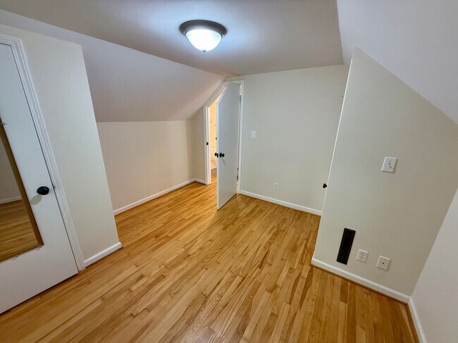 Building Photo - 325 Highland Rd