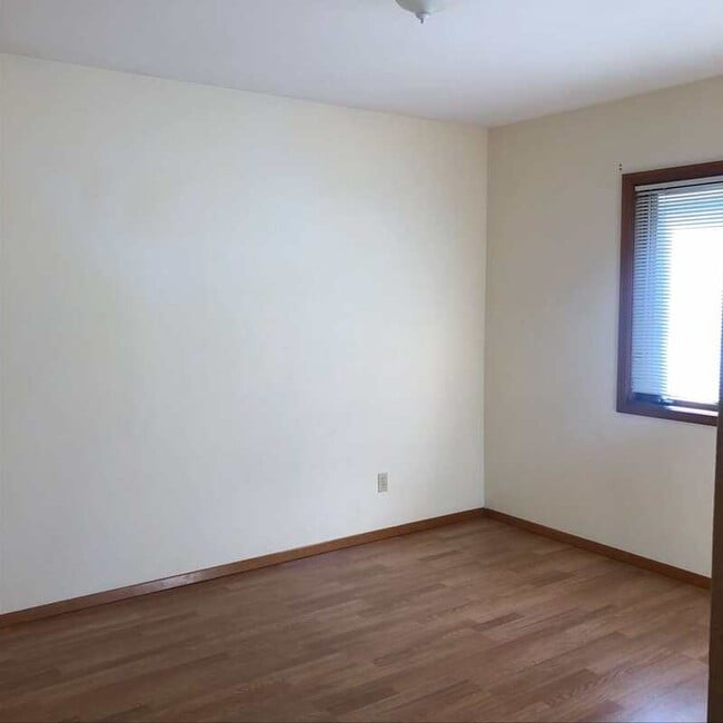 Building Photo - 203 N Wightman St