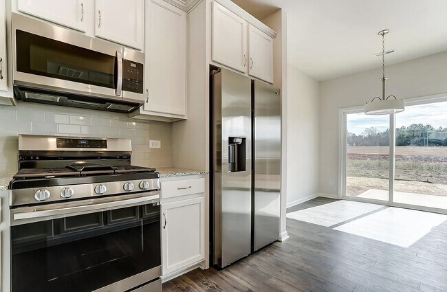 Building Photo - 8147 Sheffield Dr.