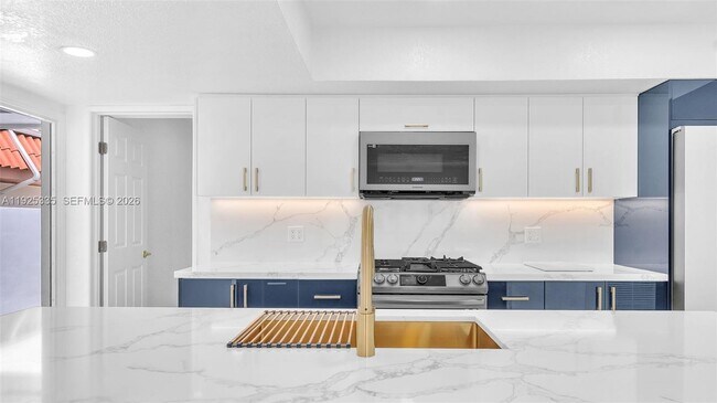 Building Photo - 11421 SW 84th St