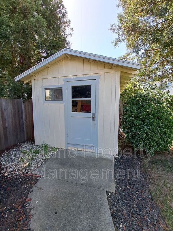 Building Photo - 110 Wayne Ct