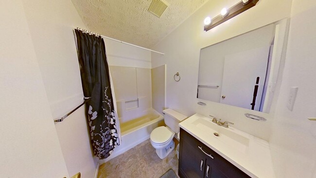 Building Photo - 21837 Ronald Dr