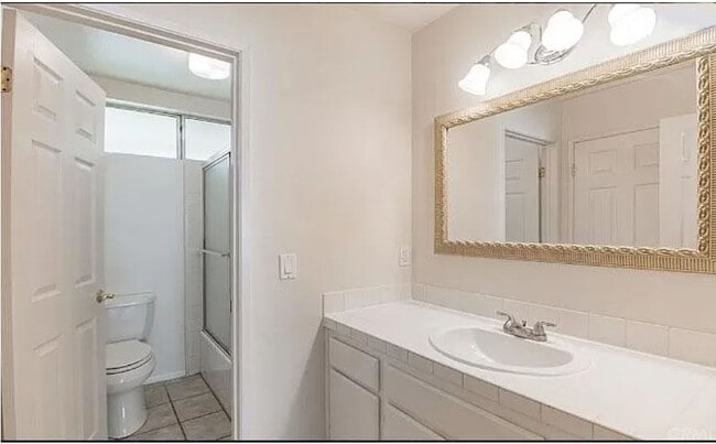 Downstairs Bathroom - 6828 Poppyview Dr