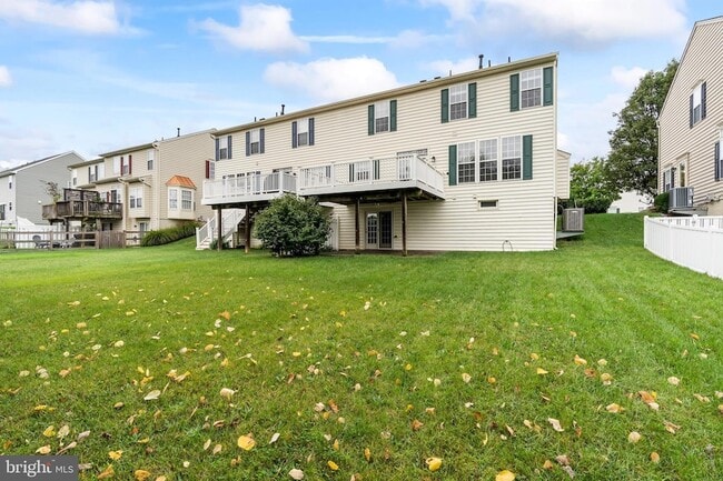 Building Photo - 9343 Morning Walk Dr