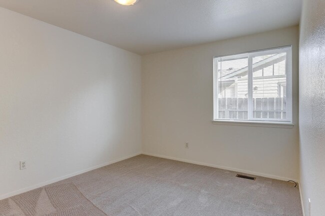 Building Photo - 10357 W Cory St