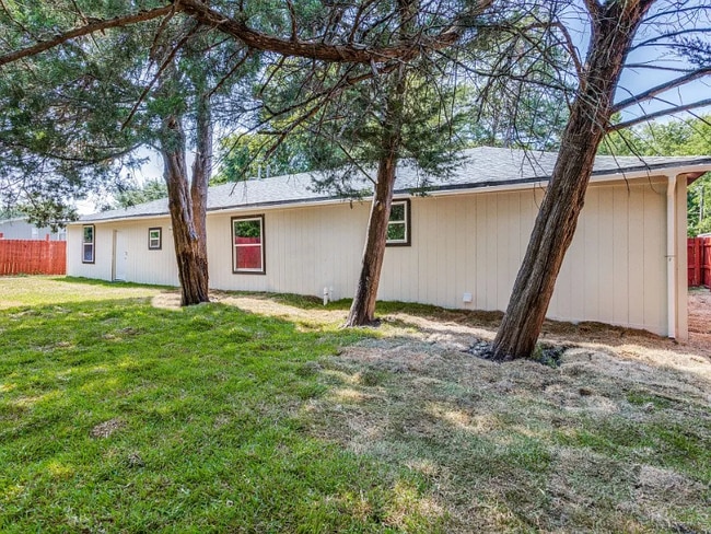 Building Photo - 5539 Co Rd 928