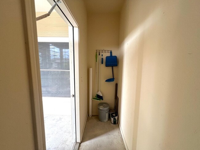 Building Photo - 2320 Gracy Farms Ln