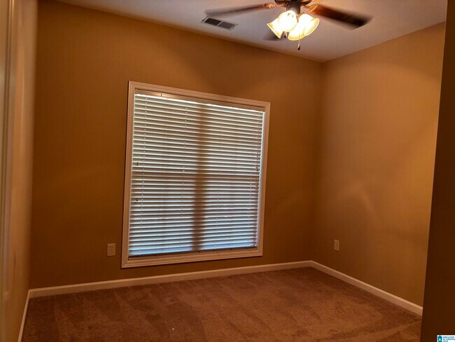 Building Photo - 945 Legacy Cove N