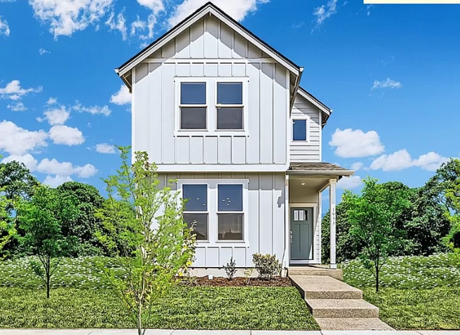 Building Photo - 4021 Village Center Dr SE