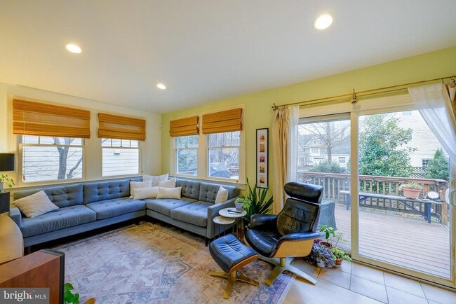 Building Photo - 4504 Highland Ave