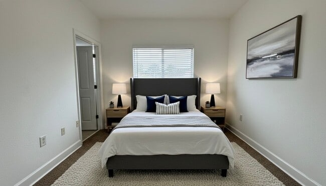 Building Photo - Gated 2 Bed/ 2.5 Bath Condo with 24/7 Security & Monitoring! Screened in Lanai with Water Views!