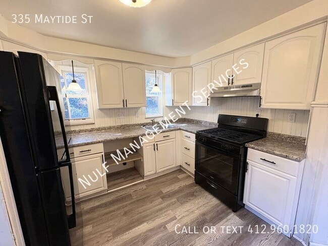 Primary Photo - 335 Maytide St