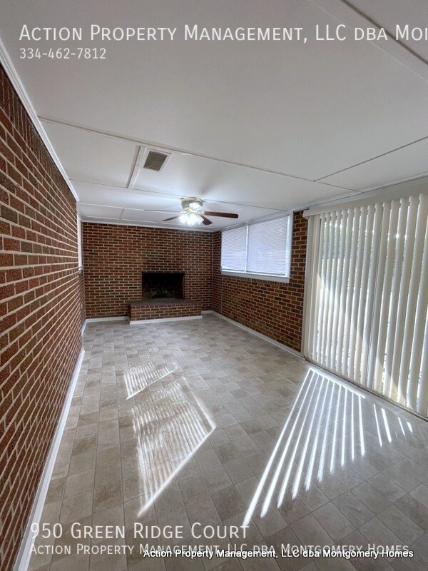 Building Photo - 950 Green Ridge Ct