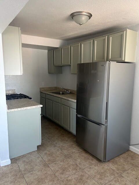 Building Photo - 417 N 32nd Pl