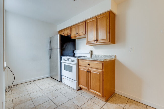 Building Photo - 525 Washington Ave