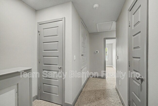 Building Photo - 9055 Golden Eye Dr
