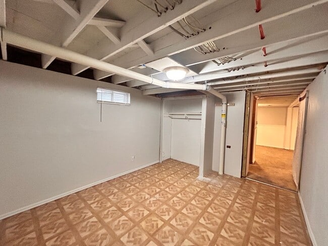 Building Photo - Charming 4 Bed, 2 Bath Home in Spokane Valley!