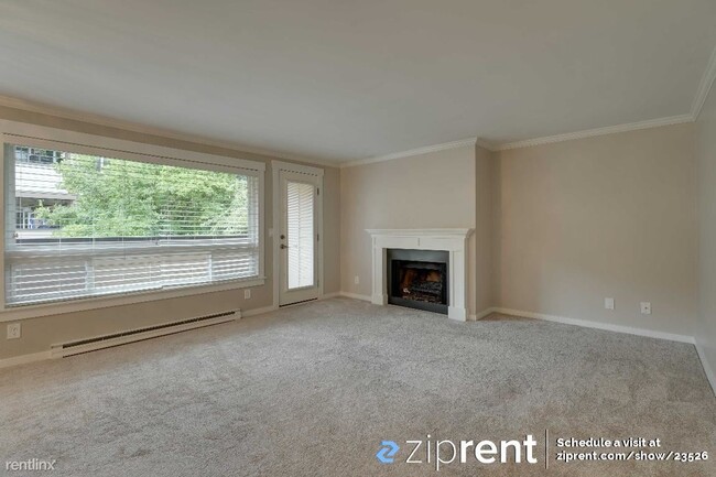 Building Photo - 1 br, 1 bath Condo - 12505 Northeast 143rd...