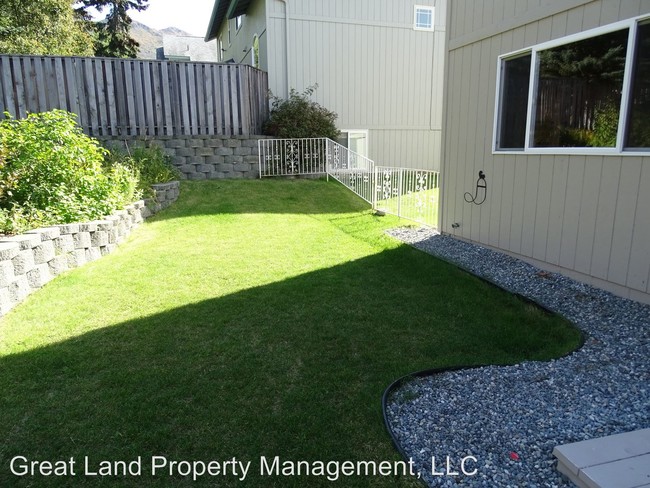 Building Photo - 3 br, 2.5 bath House - 20417 Philadelphia Way