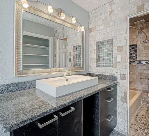 Bathroom - 3610 Vineyard Dr
