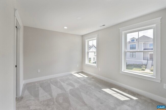 Building Photo - 1603 Griffen Grv