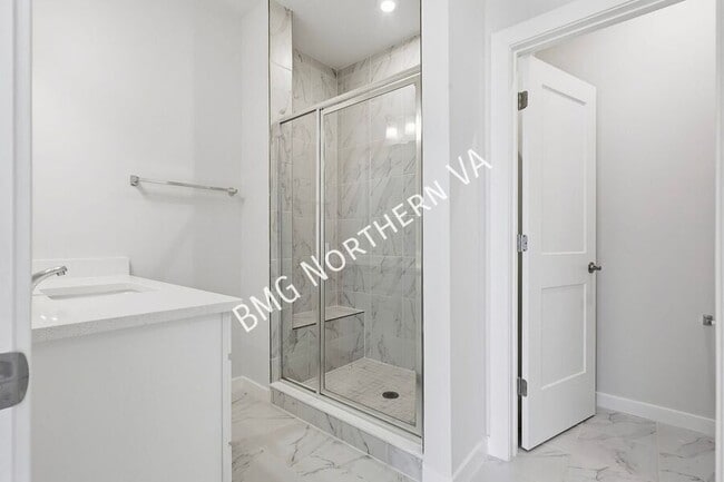 Building Photo - 201 Park Central Ter