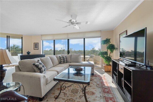 Building Photo - 6001 Pelican Bay Blvd