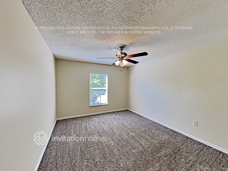 Building Photo - 233 Pleasant Gardens Dr