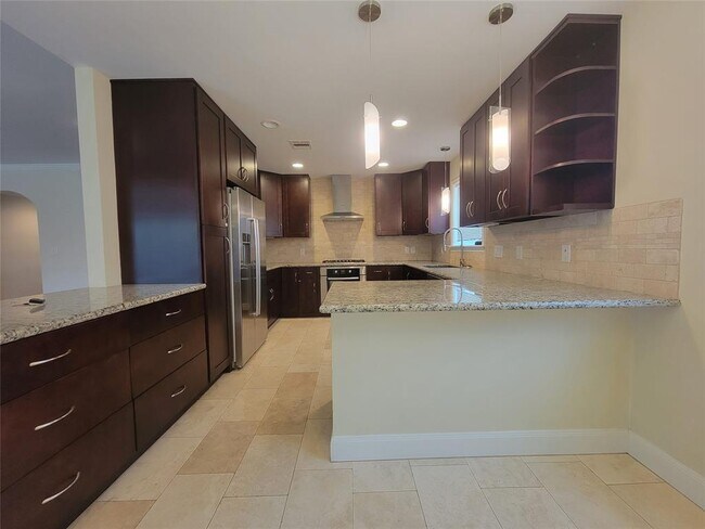 Building Photo - 1007 Blue Willow Dr