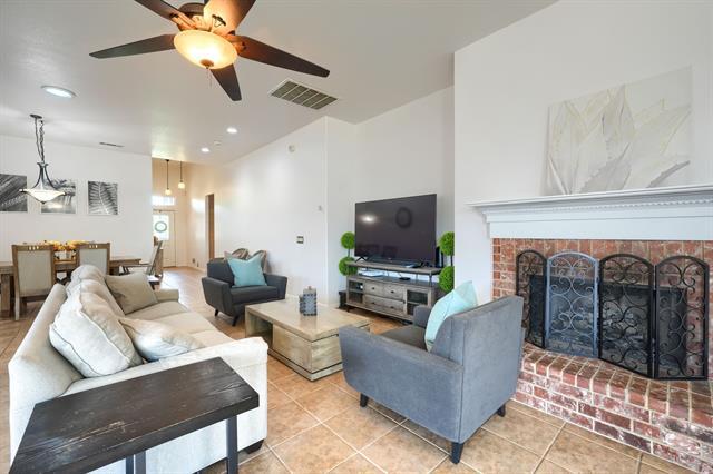 Building Photo - 2860 Prado
