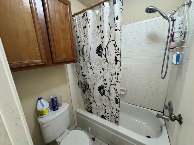 Building Photo - 12300 Brookglade Cir