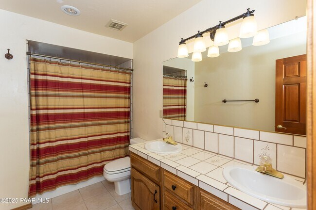 Building Photo - 1109 Northwood Loop