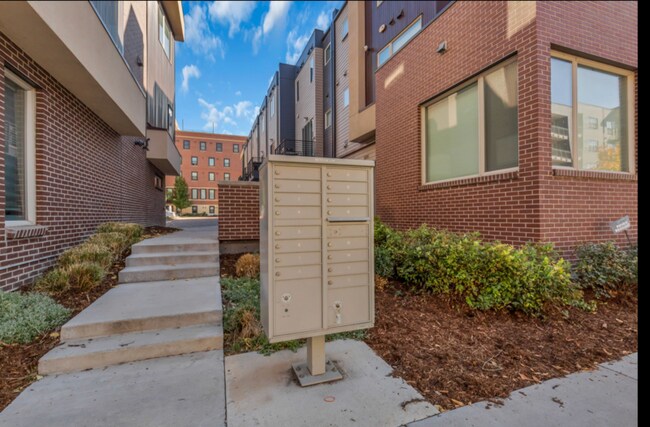 Building Photo - 1632 Quitman St