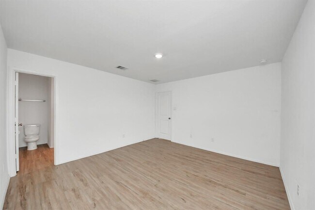 Building Photo - 4131 Neches Bnd Dr