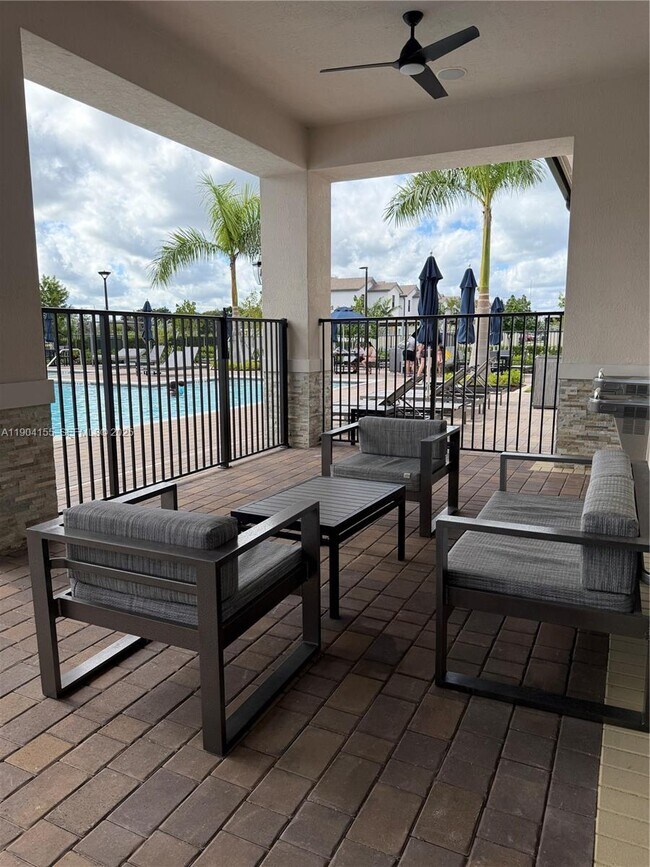 Building Photo - 23035 SW 129th Ave