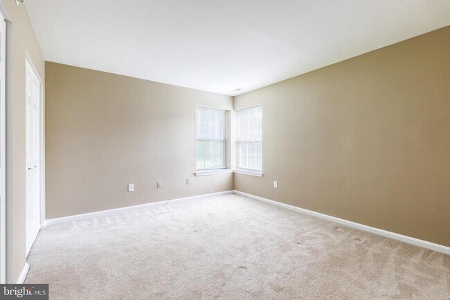 Building Photo - 3512 Thomas Pointe Ct
