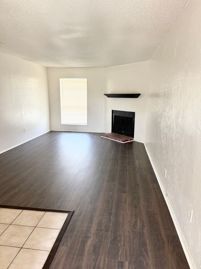 Building Photo - 1803 Roman Rd