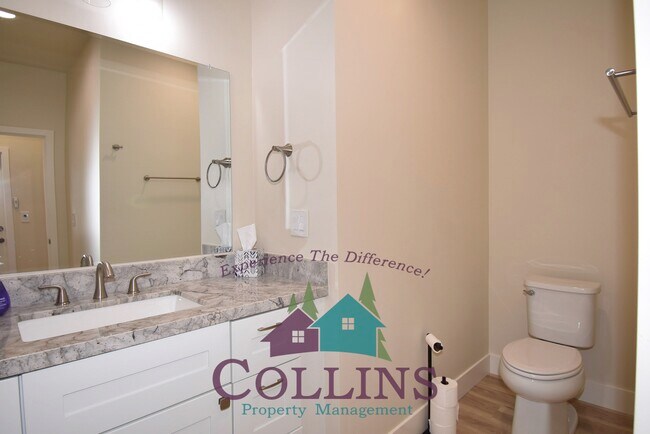 Building Photo - 215 Pello Ln