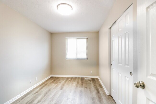 Building Photo - 3222 Flintbrook Cir