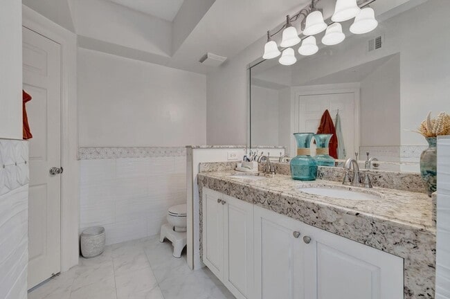 Building Photo - 3317 Tuscany Way