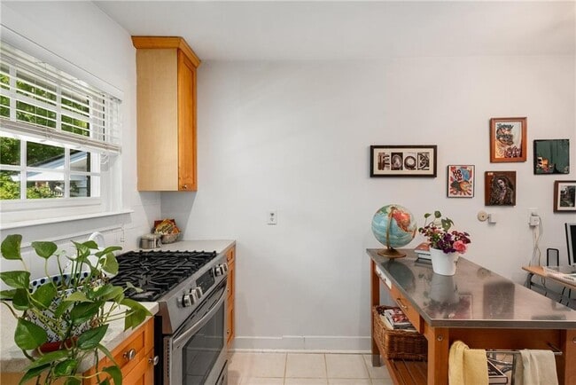 Building Photo - 866 Briarcliff Rd NE