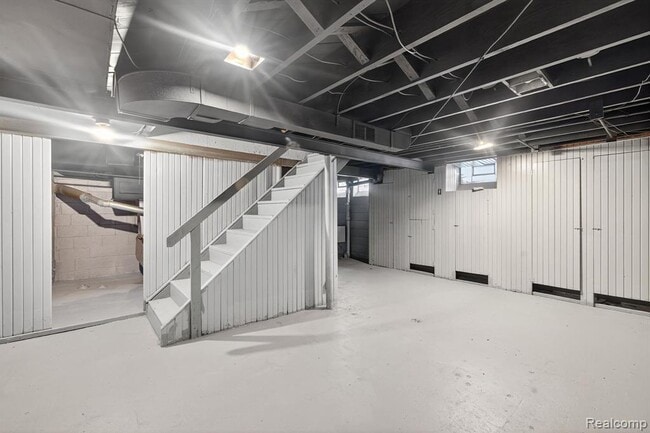 Building Photo - 20216 Regent Dr