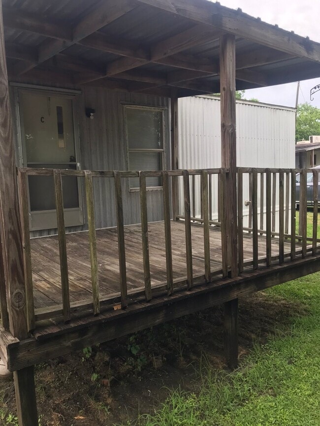 Building Photo - 17025 Wellborn Rd
